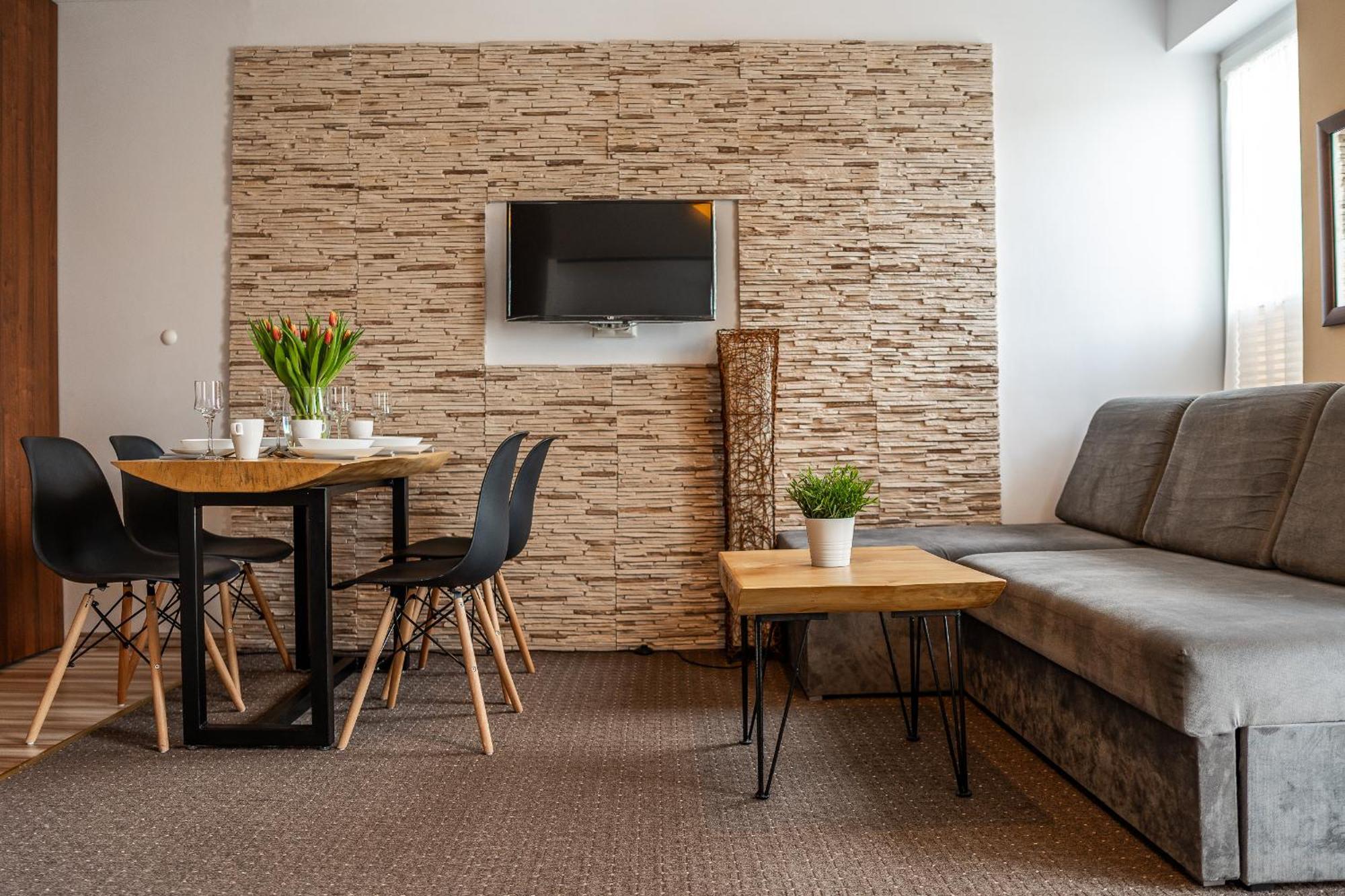 Max Apartamenty - Pokoje - Domki - Restauracja - Basen 미엘노 외부 사진